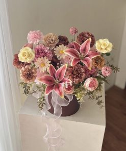 Vintage Blush Lily Box